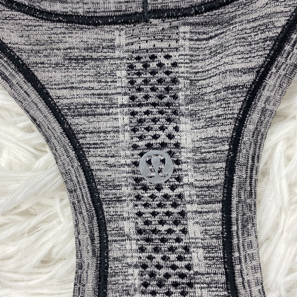 Lululemon Swiftly Tech Racerback Black / White (Ombre) - Picture 6 of 6